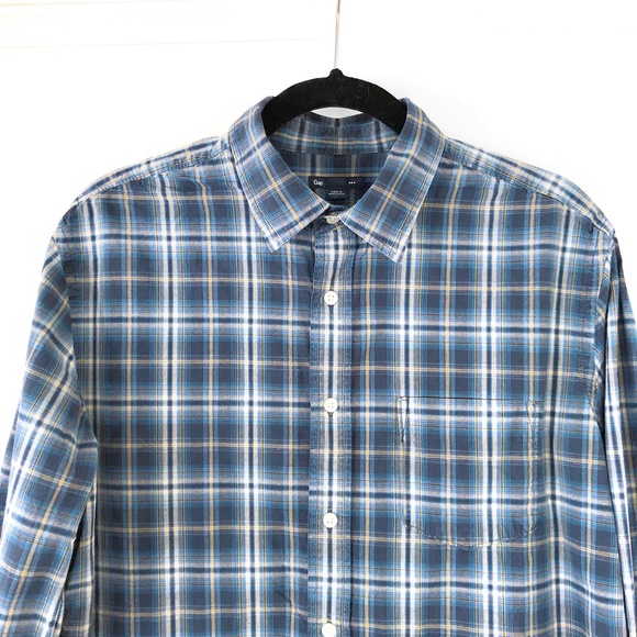 Gap Plaid Button Down Shirt - Picture 2 of 4